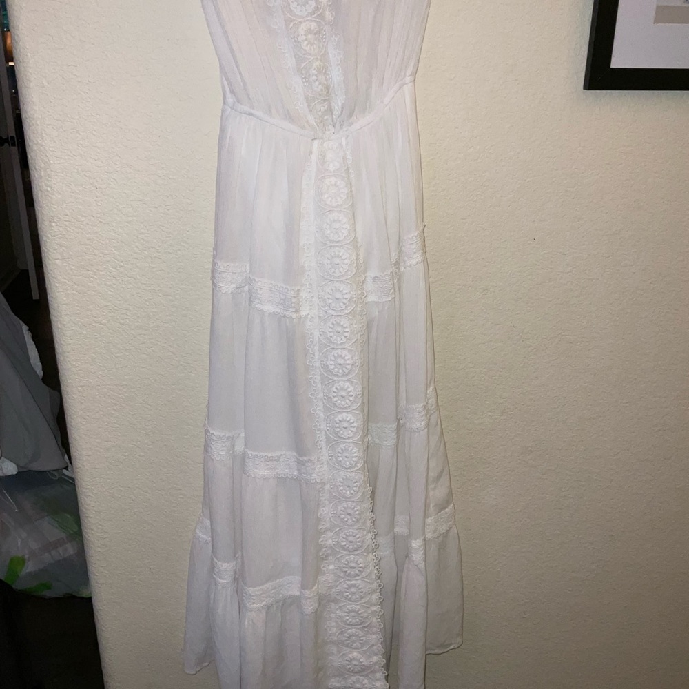 Elegant White Lace Maxi Dress